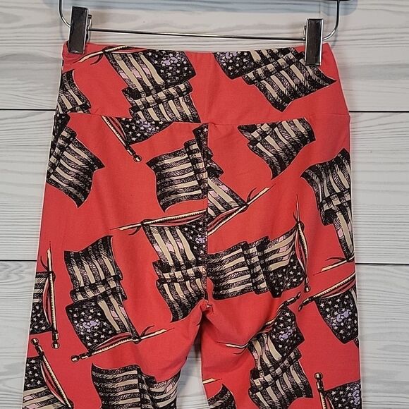 LulaRoe Tween 4th of July print legging Women's Size S - Picture 5 of 11